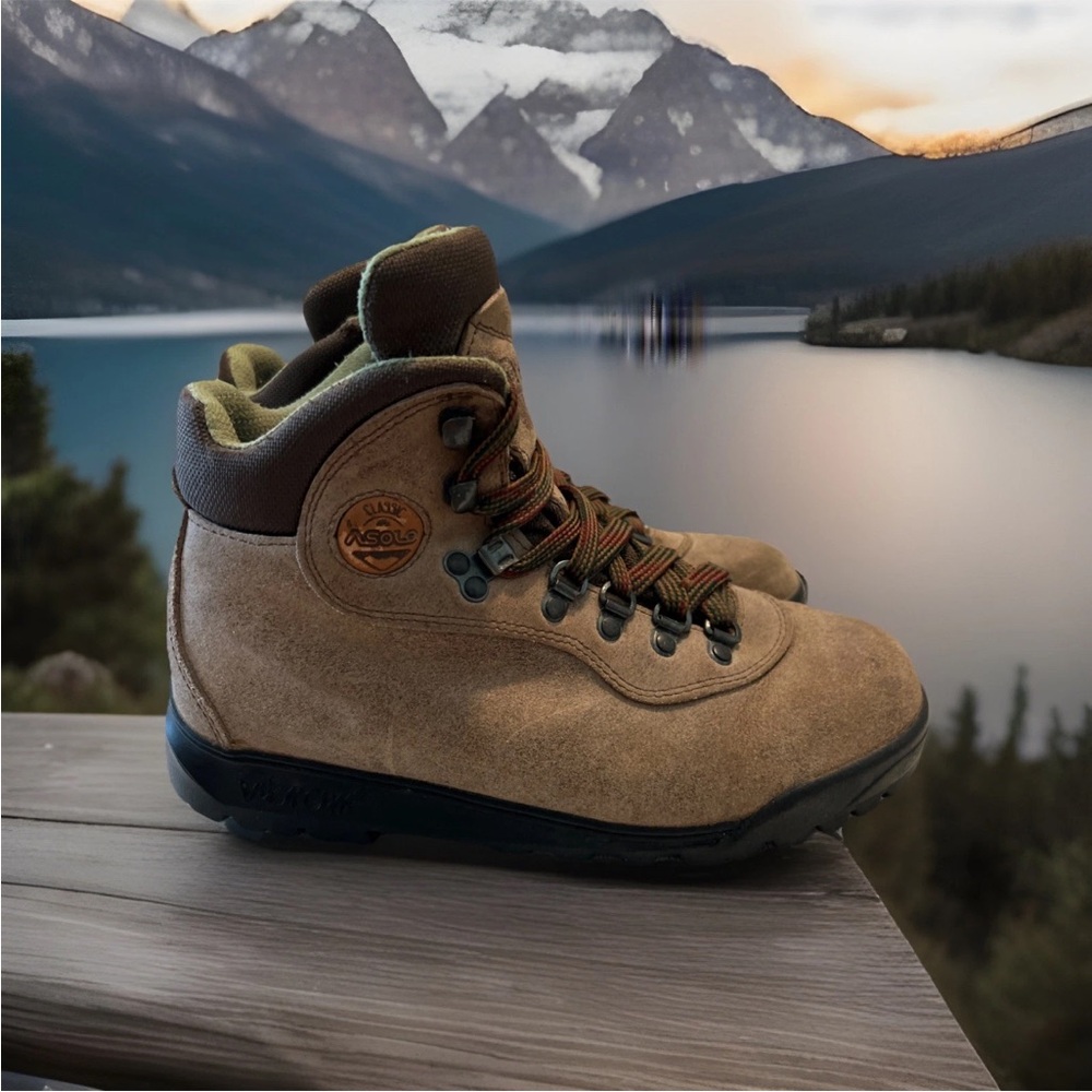 Asolo Vibram Brown Hiking Boots - Size 8M Nu Buck Suede Retro Gorpcore Camping